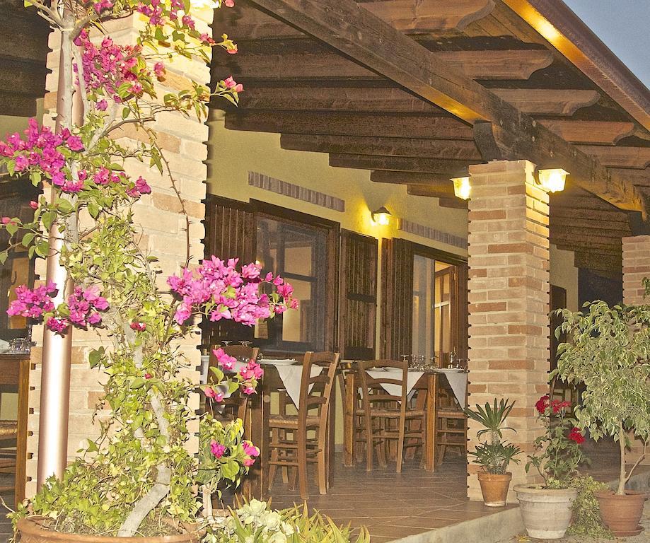 Agriturismo Sa Tiria Теулада Екстер'єр фото
